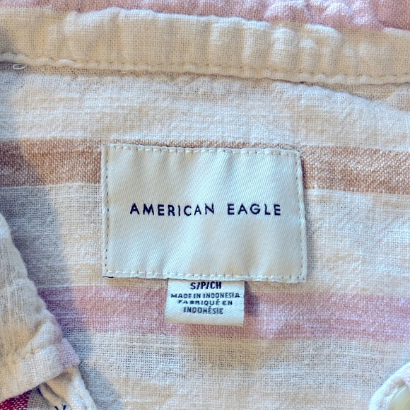 American Eagle Women's multi-colored striped cropped button up shirt - Picture 6 of 9